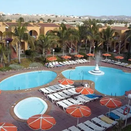 Confortable Con Piscina Apartamento